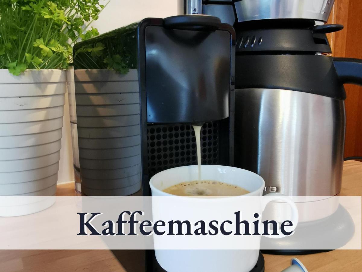 Gemuetliche Ferienwohnung In Bester Bodenseelage L 1 Minute Zum Bodensee L 1 Zimmer L Vollausgestattete Kueche L Free-Wlan L Willkommen Im Apartment Boehringen ราดอล์ฟเซลล์ อัม โบเดนซี ภายนอก รูปภาพ